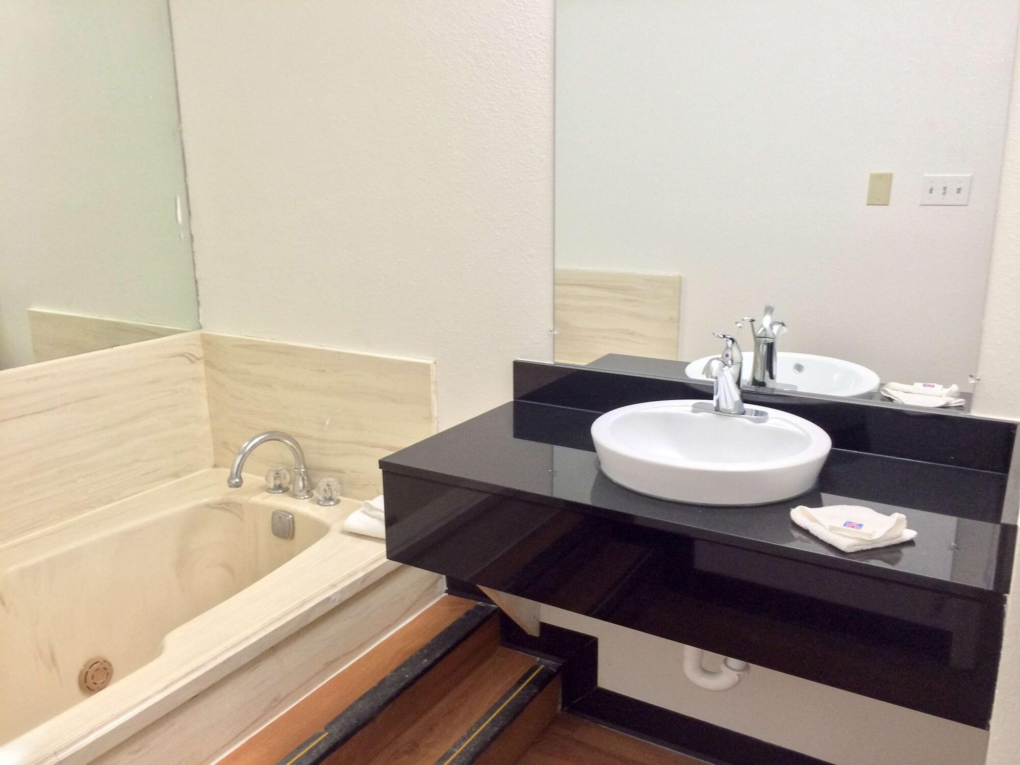 Motel 6-Longview, Tx - North Екстер'єр фото