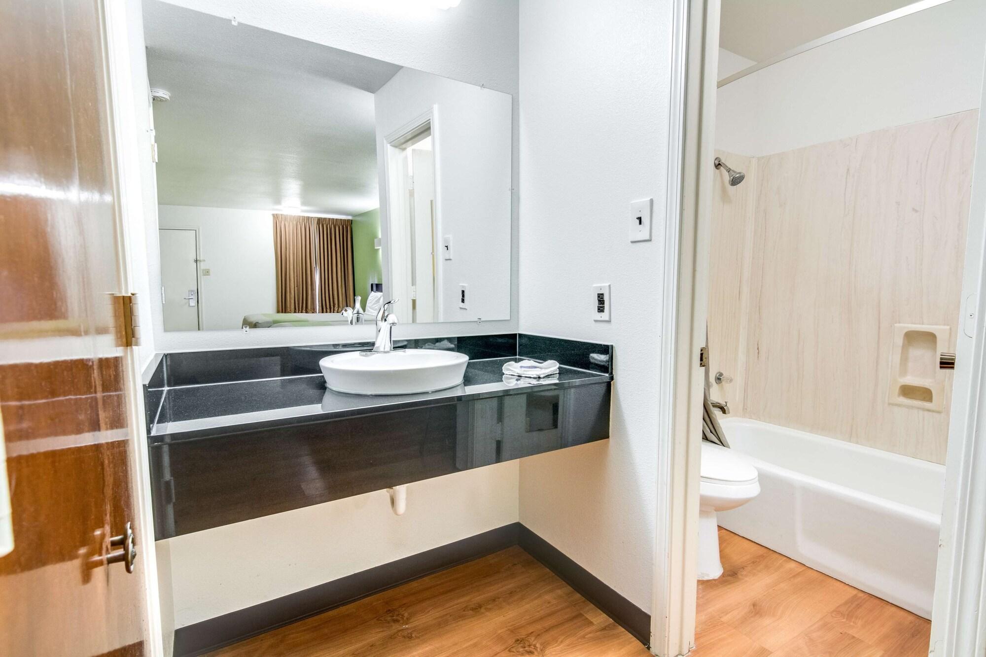 Motel 6-Longview, Tx - North Екстер'єр фото