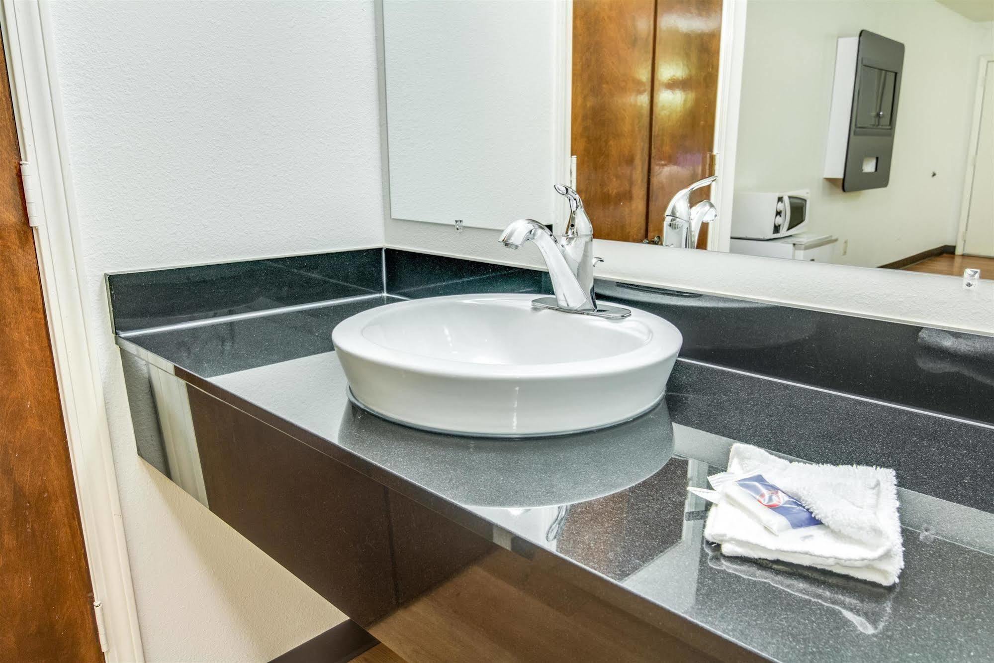 Motel 6-Longview, Tx - North Екстер'єр фото
