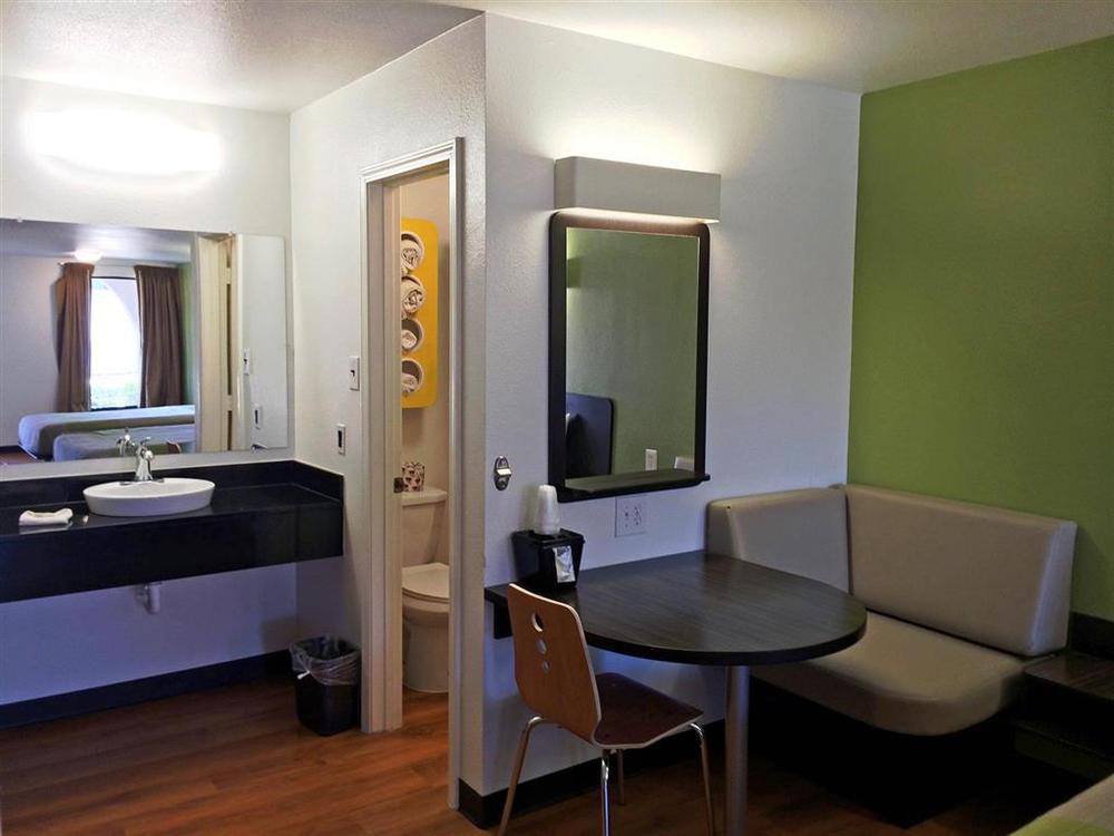 Motel 6-Longview, Tx - North Номер фото
